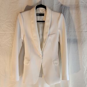 Zara White Blazer